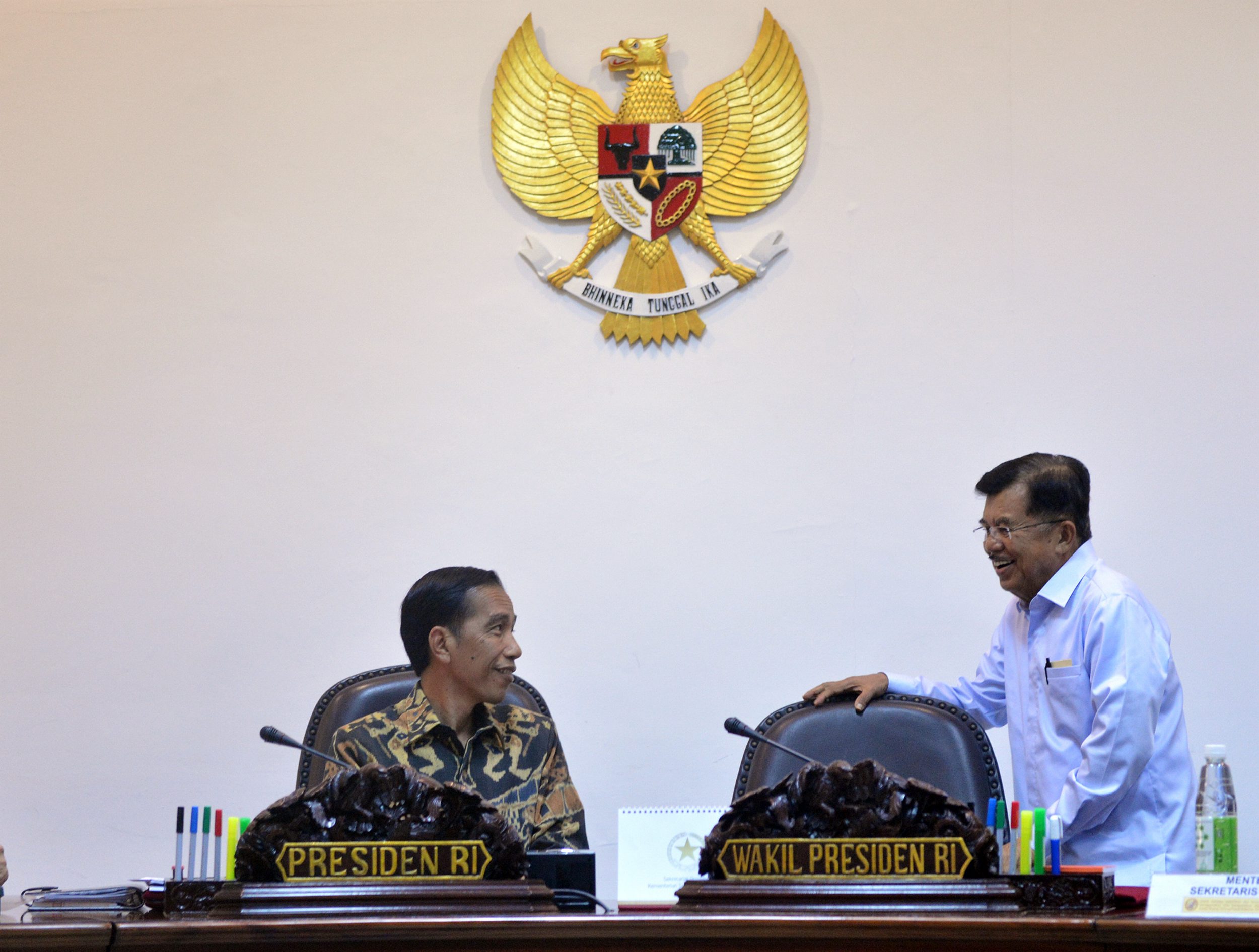 presiden-jokowi-pimpim-rater-proyek-kereta-cepat_20160105_131854.jpg