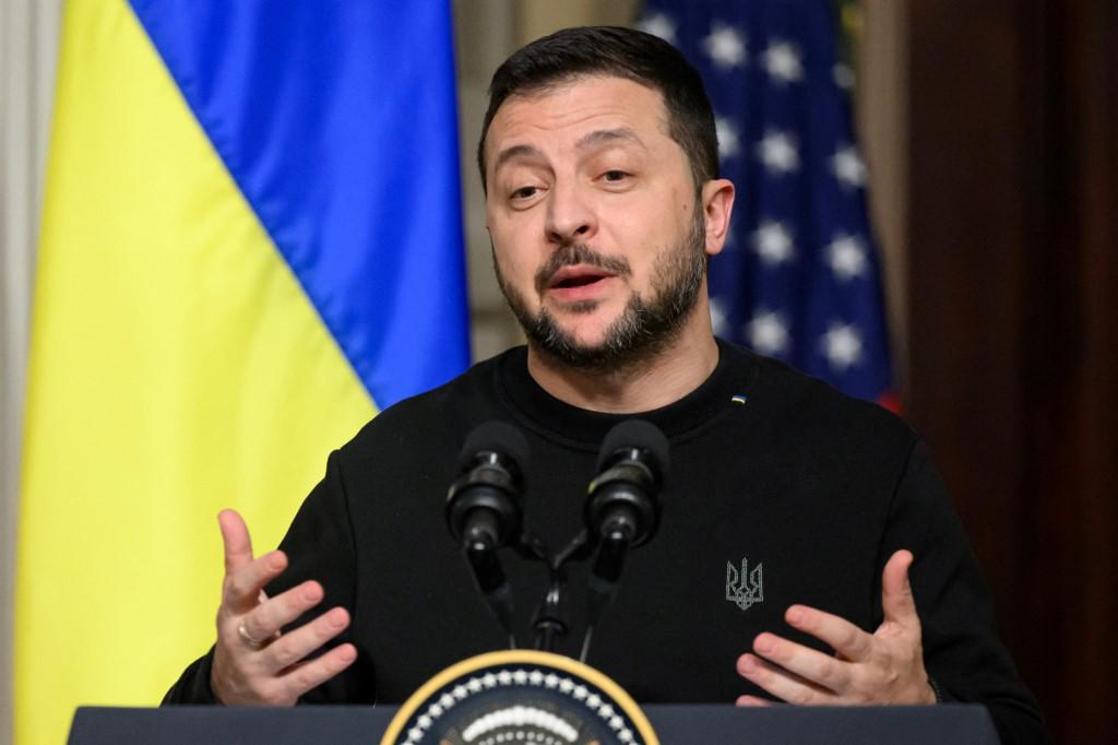 presiden-ukraina-volodymyr-zelensky-546tr.jpg