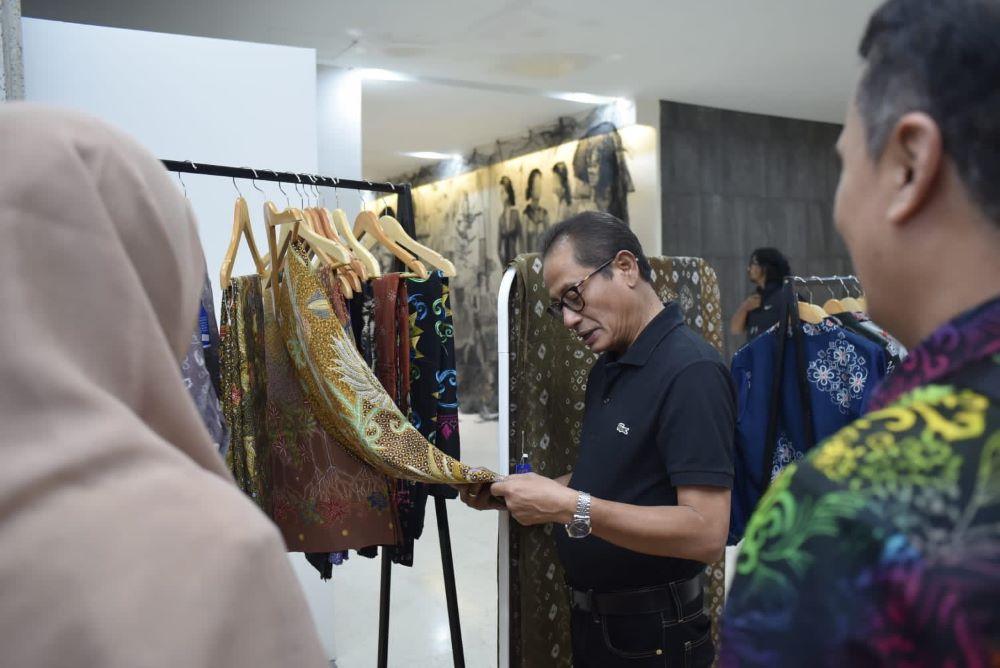 Pupuk Kaltim Majukan Produk Wastra di PaDi UMKM Expo 2023
