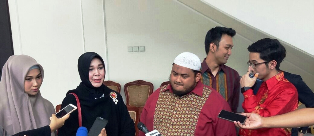 produser-dan-pemain-film-5-penjuru-masjid_20180316_222730.jpg