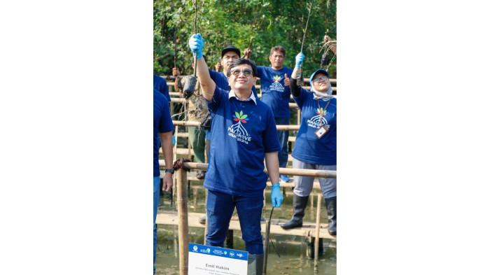 Konsisten dengan Program Bakti TUGU, Tugu Insurance Raih Indonesia Best CSR Awards 2023