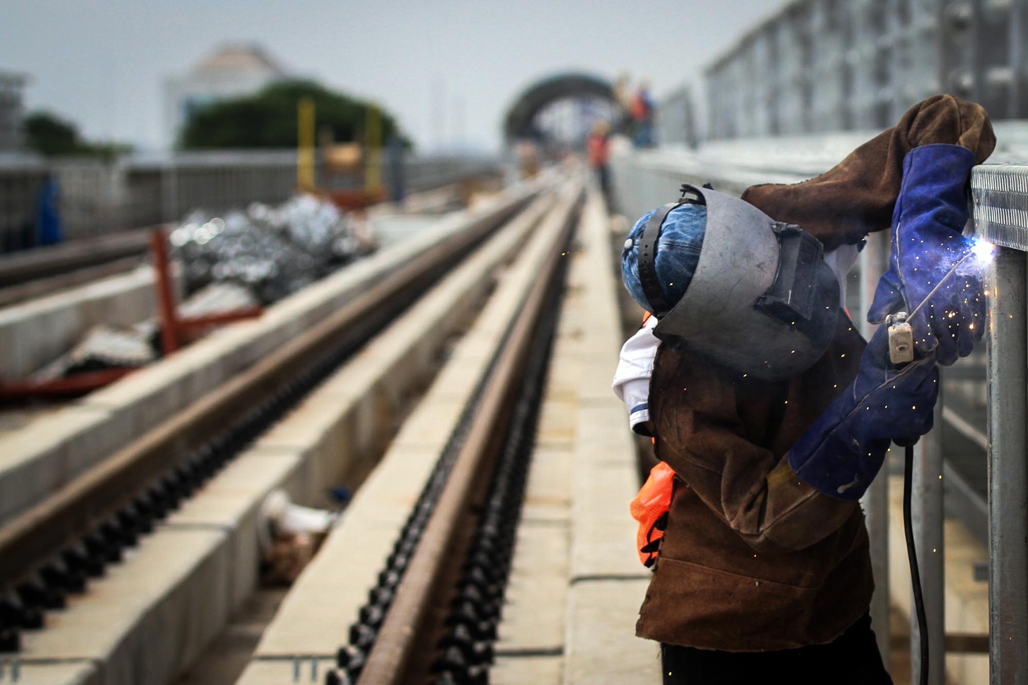 proyek-pembangunan-lrt-di-palembang_20180115_222301.jpg
