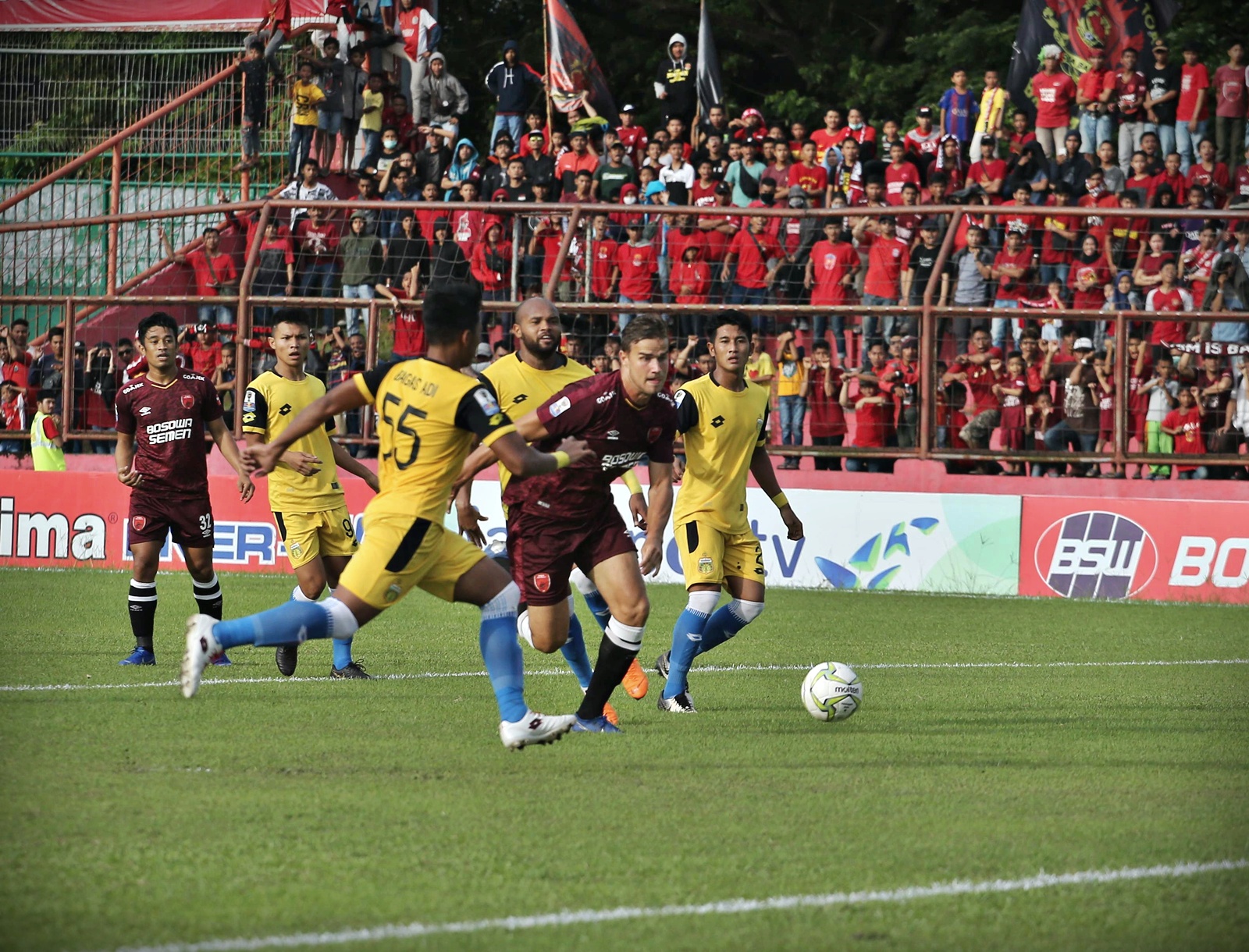 psm-makassar-ke-semi-final-singkirkan-bhayangkara-fc_20190504_082042.jpg