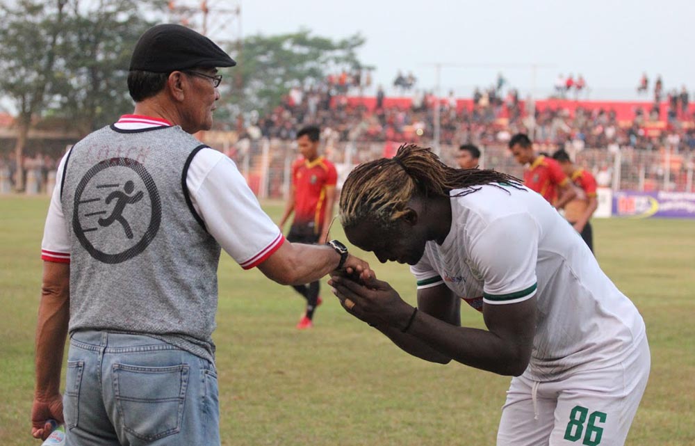 psms-medan-kalahkan-persibat-batang_20190627_214510.jpg