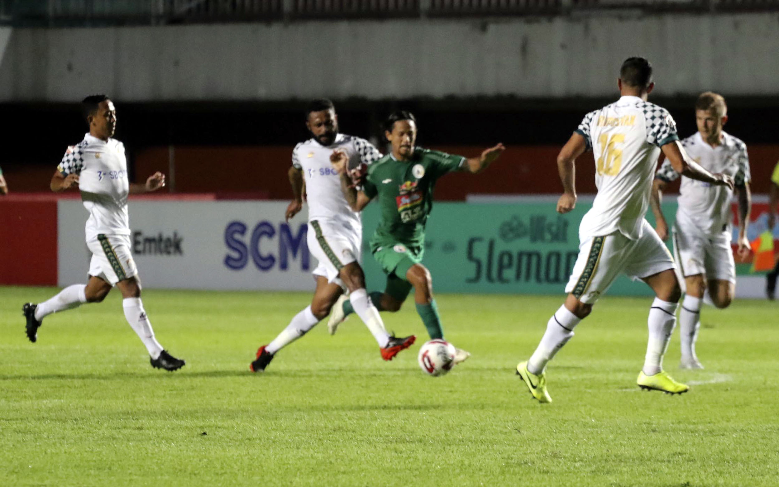 Stadion Bisa Bergemuruh, Dirut PT LIB Bocorkan Alasan Kompetisi Berlanjut