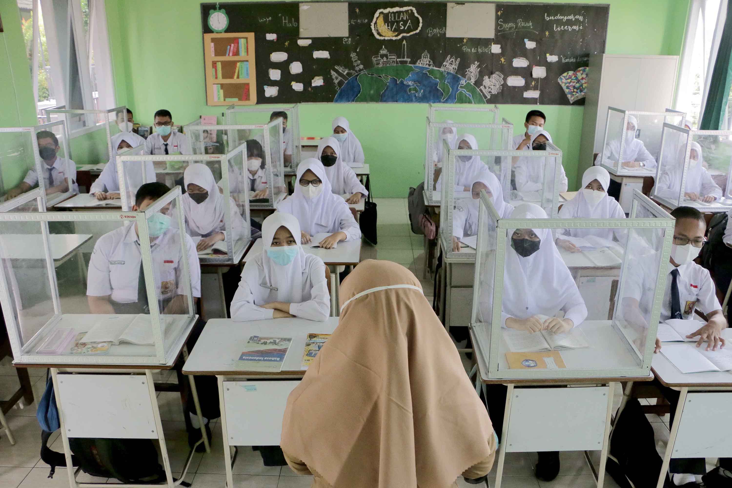 ptm-100-persen-di-smpn-9-semarang_20220110_133457.jpg