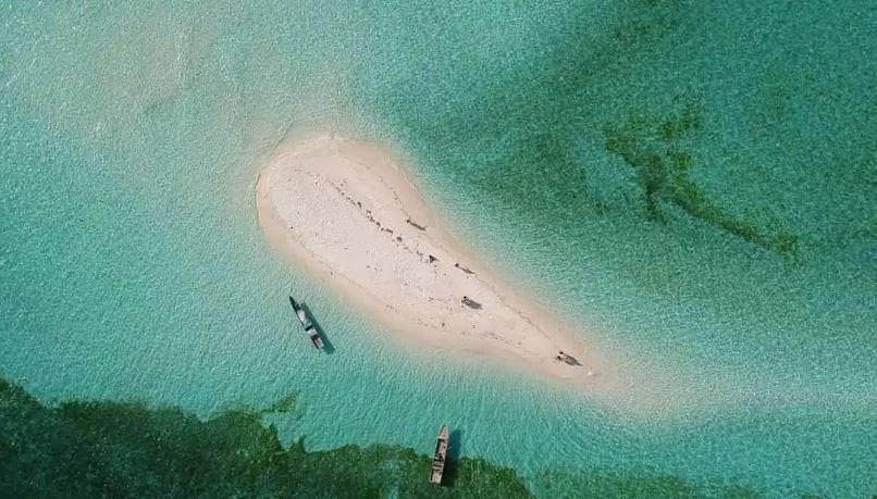 pulau-pasir-flores.jpg