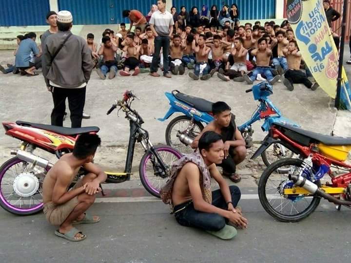 puluhan-pembalap-liar-dan-penonton-di-kota-ini-berulah_20170605_135117.jpg