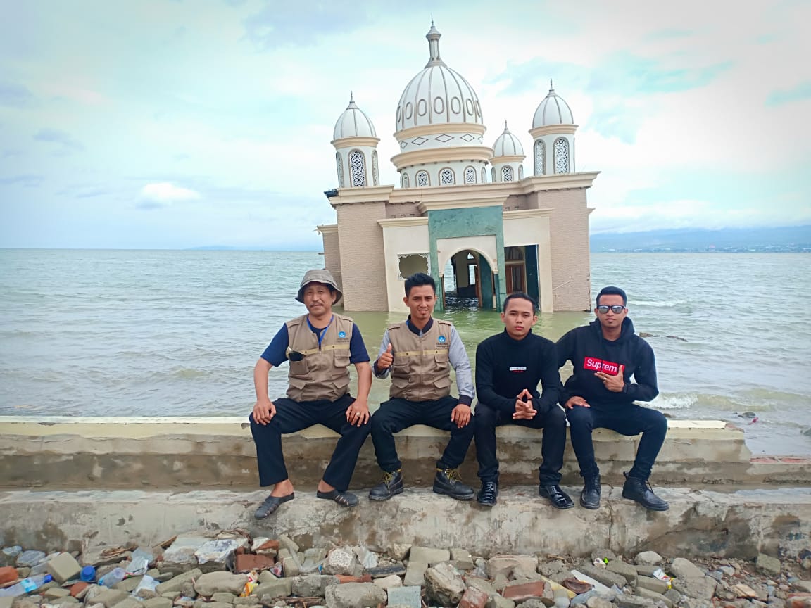 puluhan-pesulap-bantu-korban-gempa-palu-dan-lombok_20181229_230958.jpg