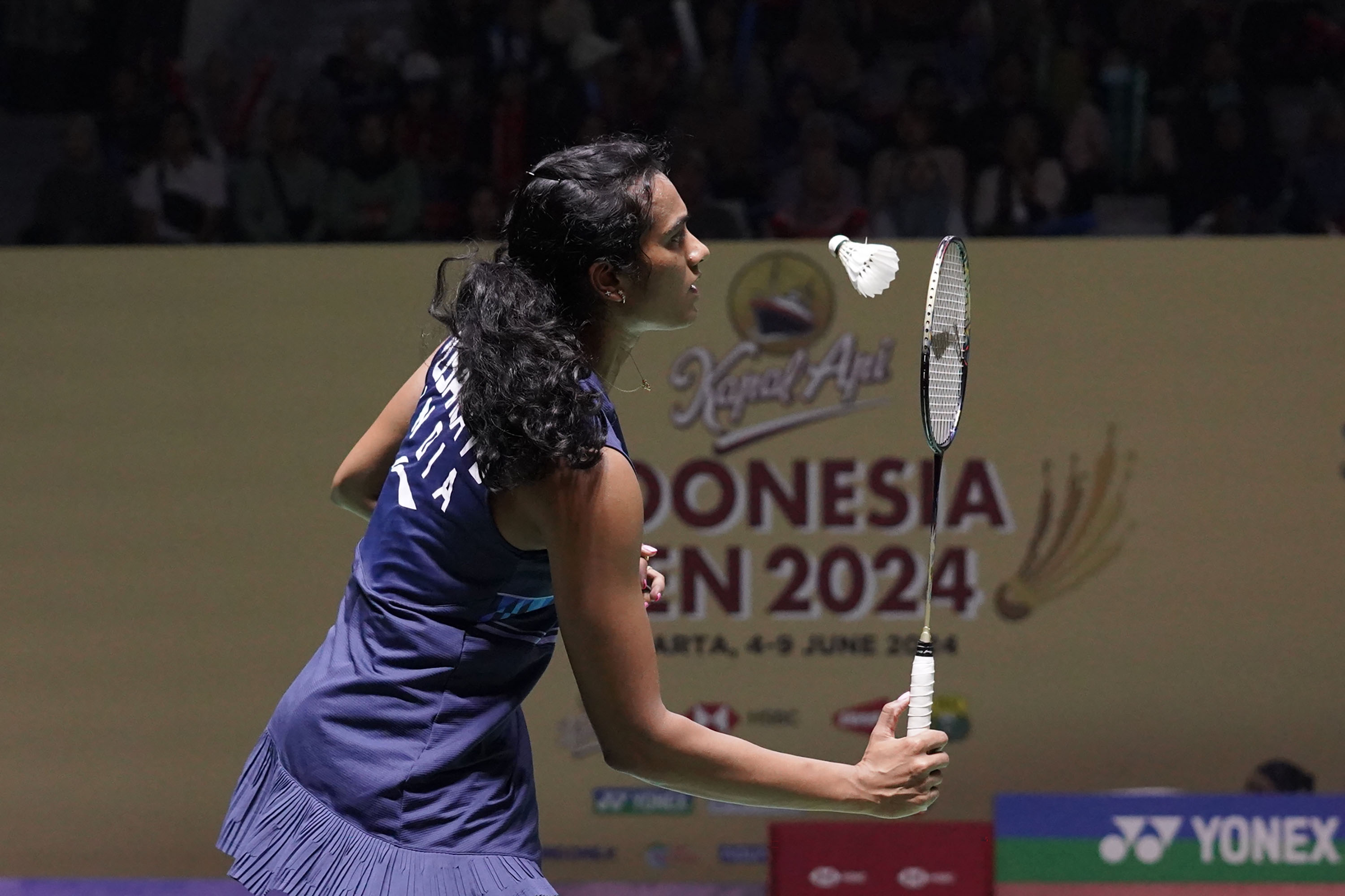 pusarla-sindhu-kalah-dari-pebulu-tangkis-taiwan_20240608_202348.jpg