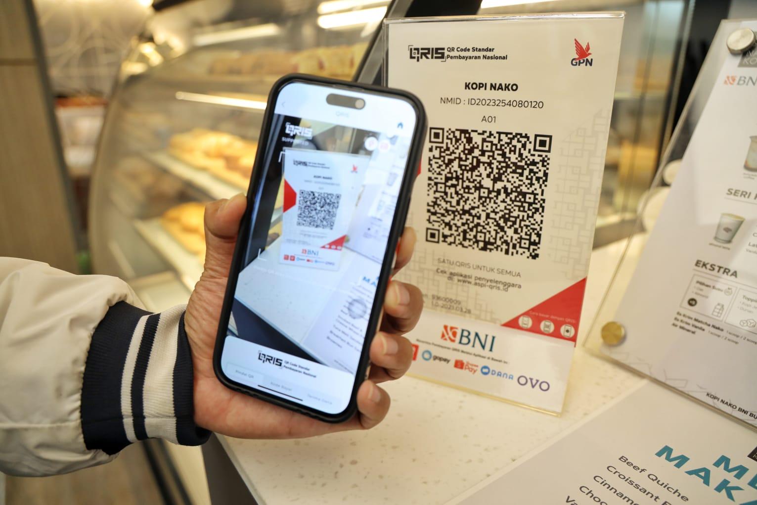 qris-bni-mobile-banking-memudahkan-pengunjung-untuk-melakukan-pembayaran-non-tunai.jpg
