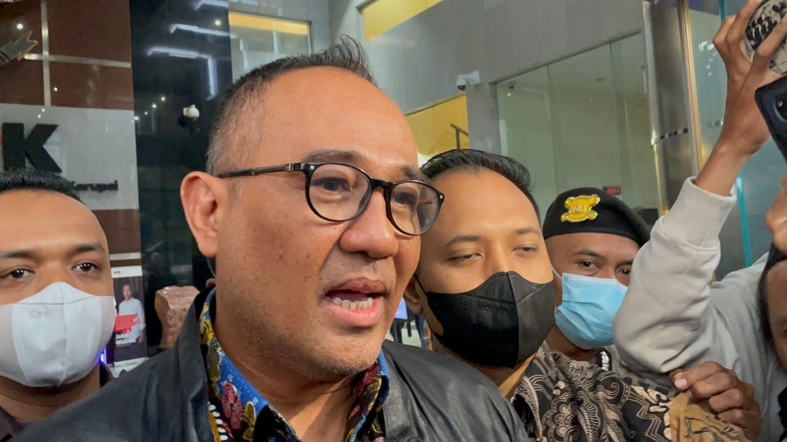 rafael-alun-perdana-muncul-ke-publik.jpg