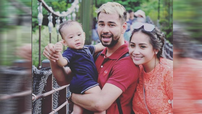 raffi-ahmad-dan-nagita-slavina-bersama-putra-mereka_20160829_185848.jpg