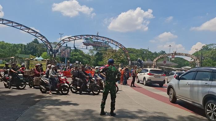 50 Ribu Pengunjung Diprediksi Padati Taman Margasatwa Ragunan Jakarta Selatan Hari Ini