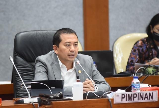 raker-dengan-mendikbud-komisi-x.jpg