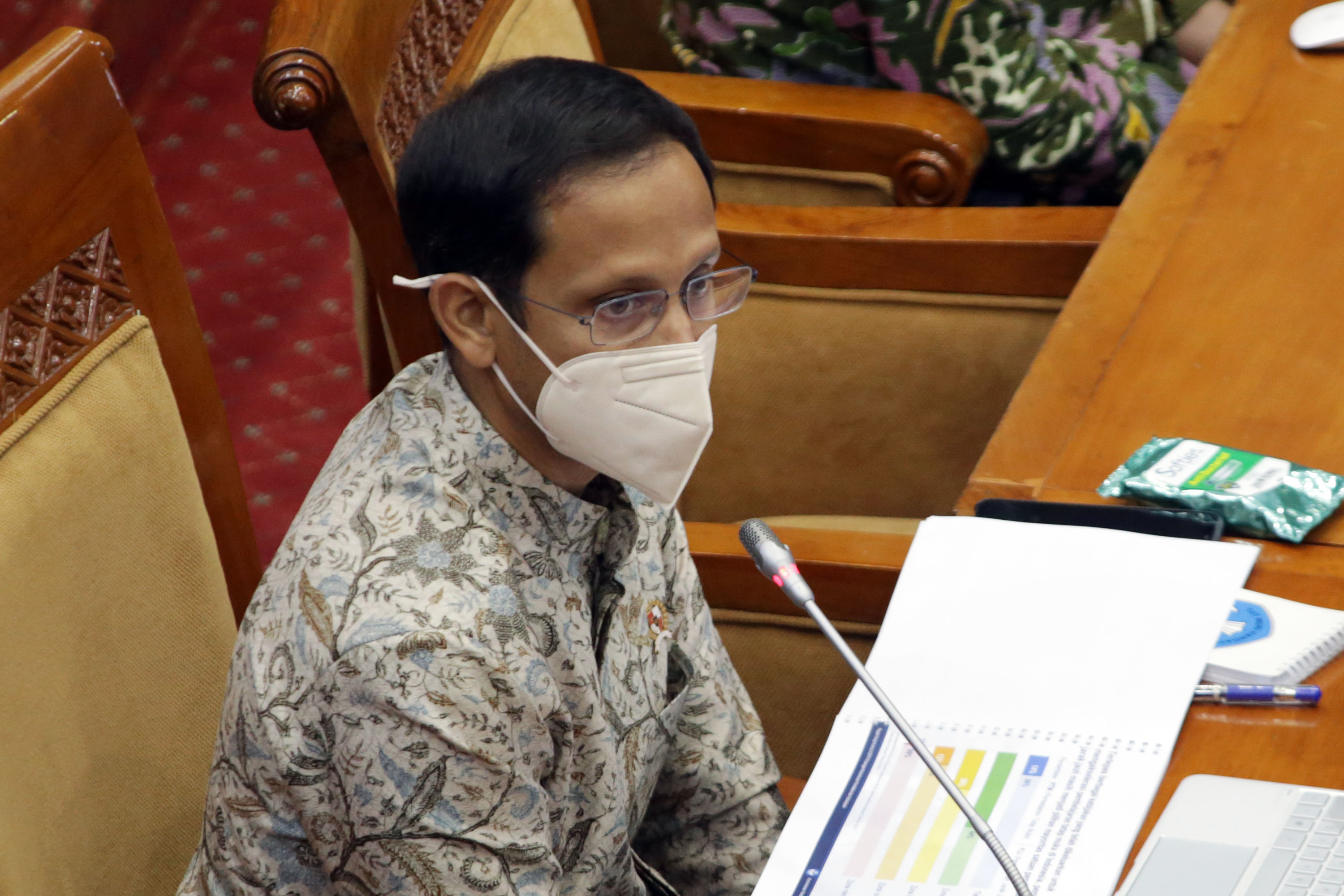 rapat-kerja-komisi-x-dpr-ri-dengan-mendikbud-nadiem-makarim_20210318_203506.jpg