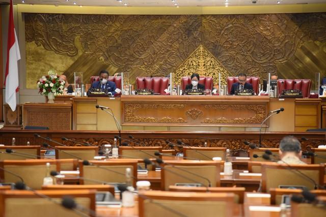 Paripurna DPR Setujui RUU Perubahan UU Nomor 16 Tahun 2004 sebagai Inisiatif Dewan