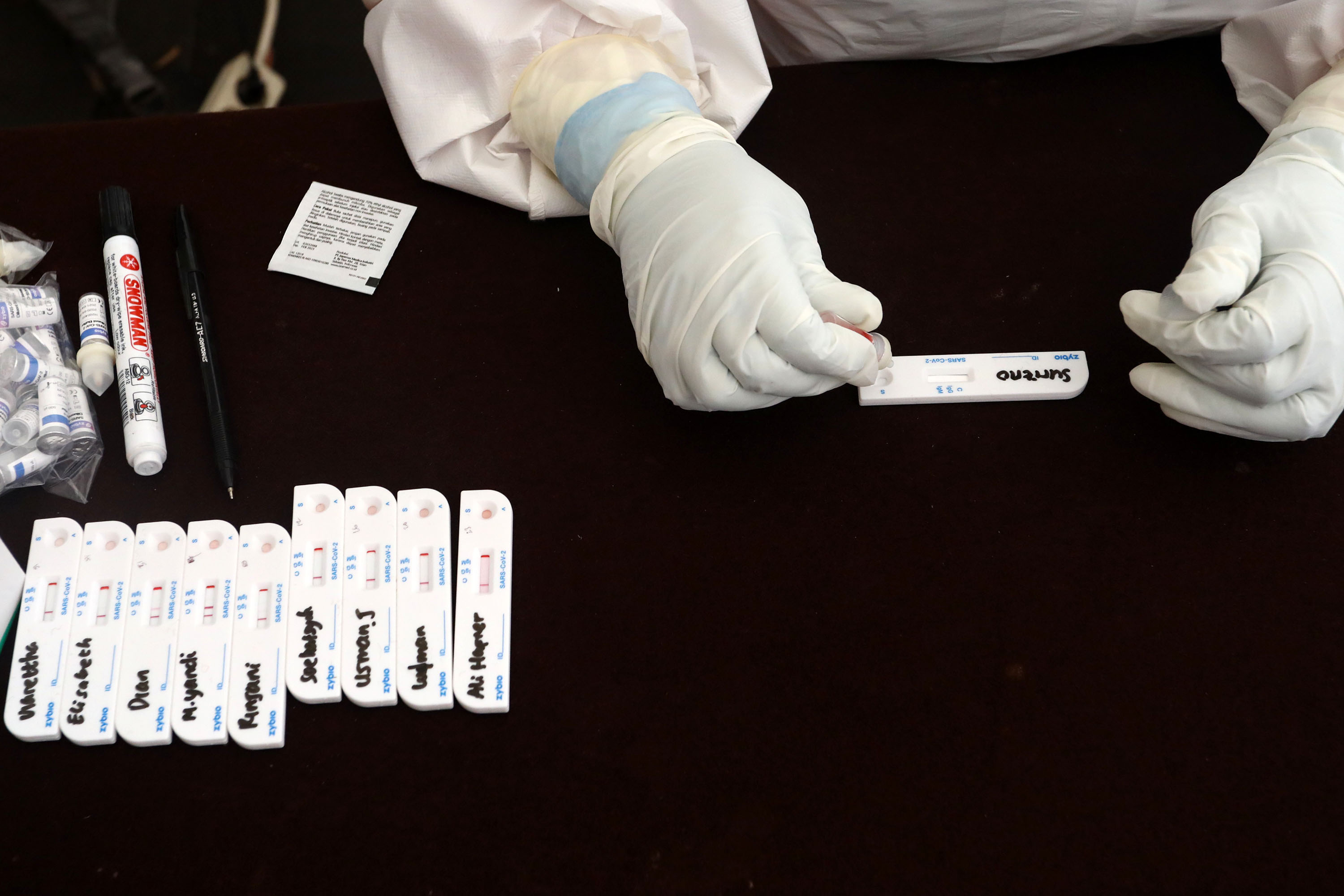 rapid-test-antigen-gratis-di-pos-pengamanan-natal-dan-tahun-baru_20201229_172548.jpg