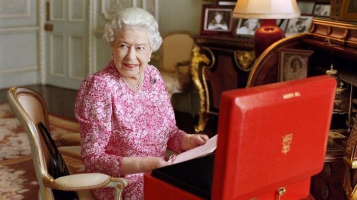 ratu-elizabeth_20150909_123948.jpg
