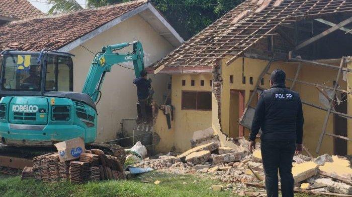 ratusan-bangunan-liar-di-Purwakarta.jpg