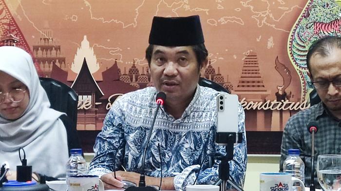ray-rangkuti-foto-32874632874.jpg