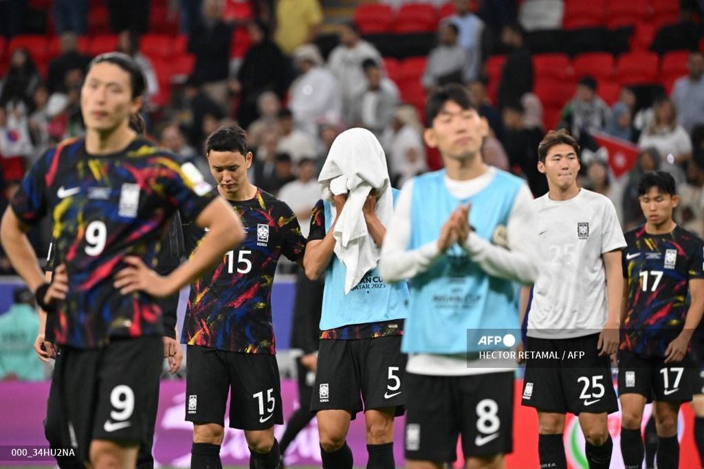 reaksi-para-pemain-korea-selatan-setelah-kalah-dari-yordania.jpg