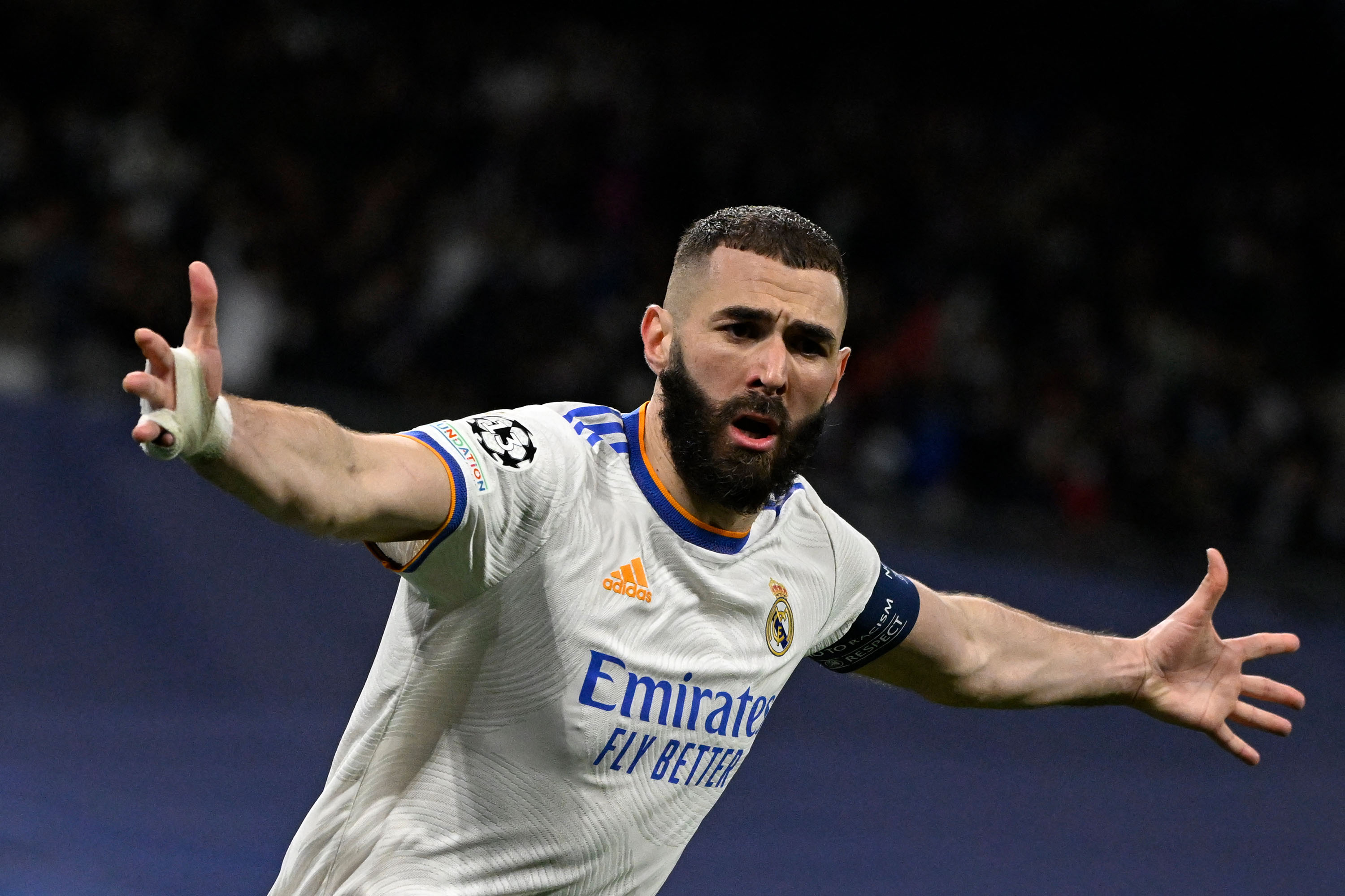 real-madrid-lolos-ke-semifinal-liga-champions_20220413_071057.jpg
