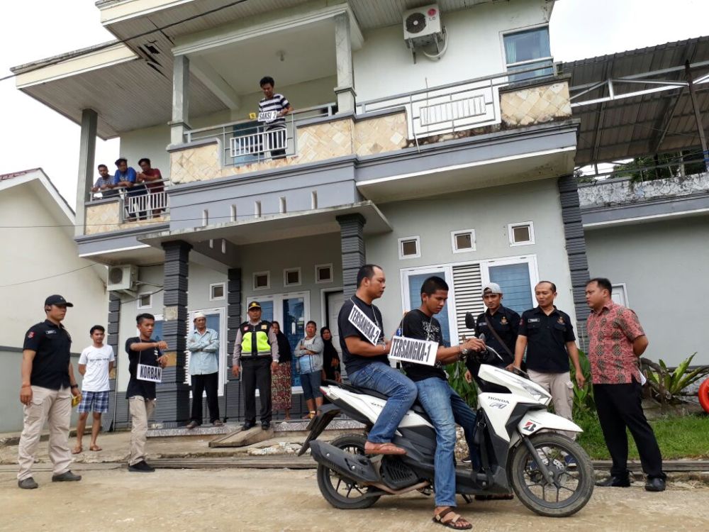 rekon-pembunuhan_20170719_141420.jpg