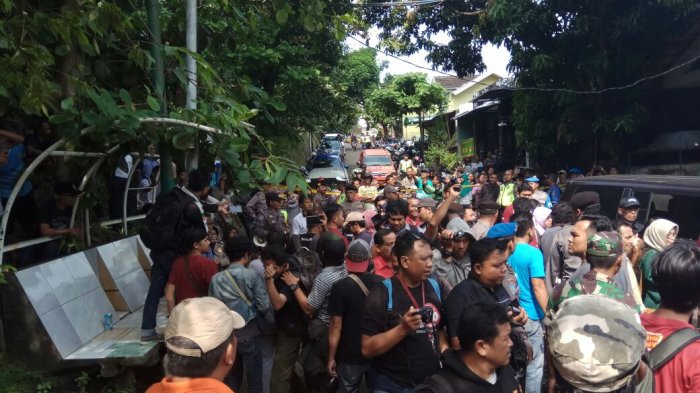rekonstruksi-pembunuhan-pengemudi-taksi-online_2_20180126_134120.jpg