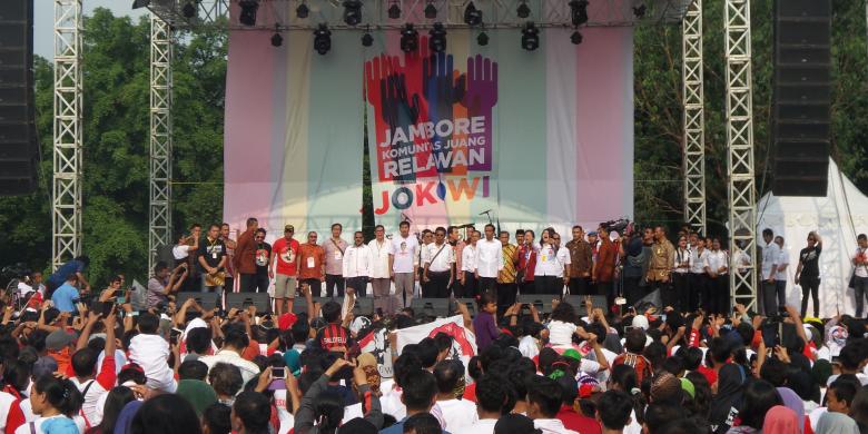 relawan-jokowi_20150516_162352.jpg