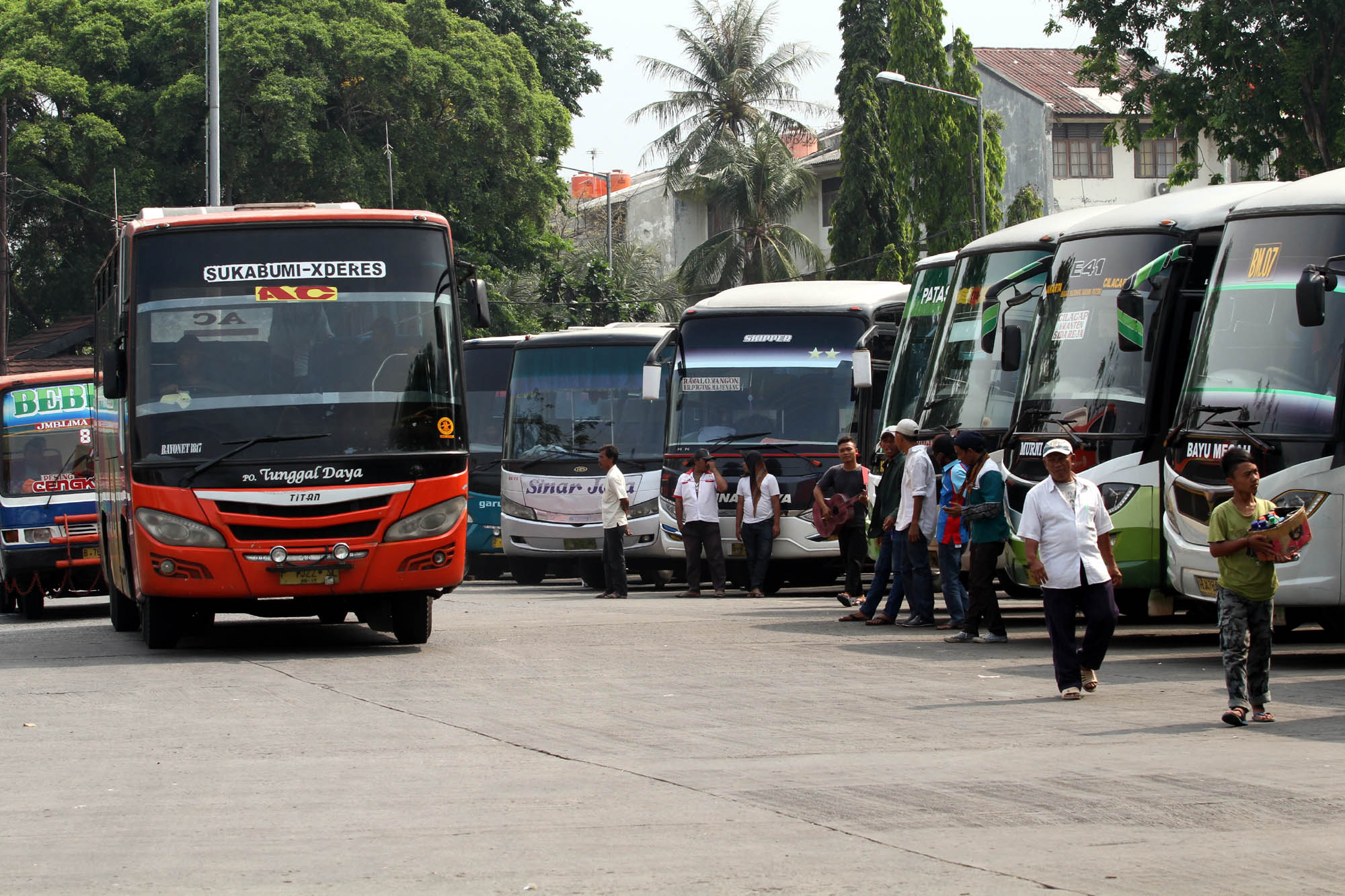 rencana-renovasi-tiga-terminal-di-jakarta_20151114_130410.jpg