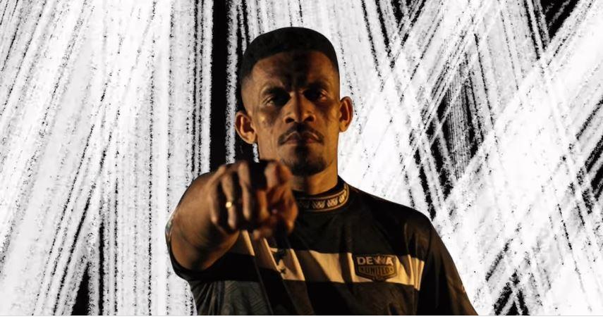 ricky-kambuaya-resmi-diperkenalkan-dewa-united.jpg