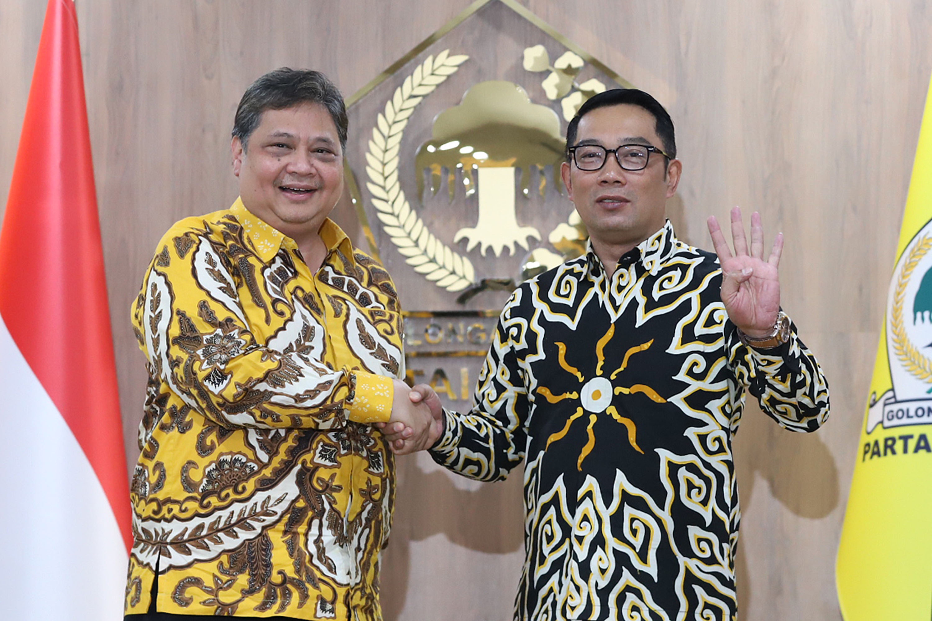 ridwan-kamil-resmi-bergabung-ke-partai-golkar_20230118_191717.jpg