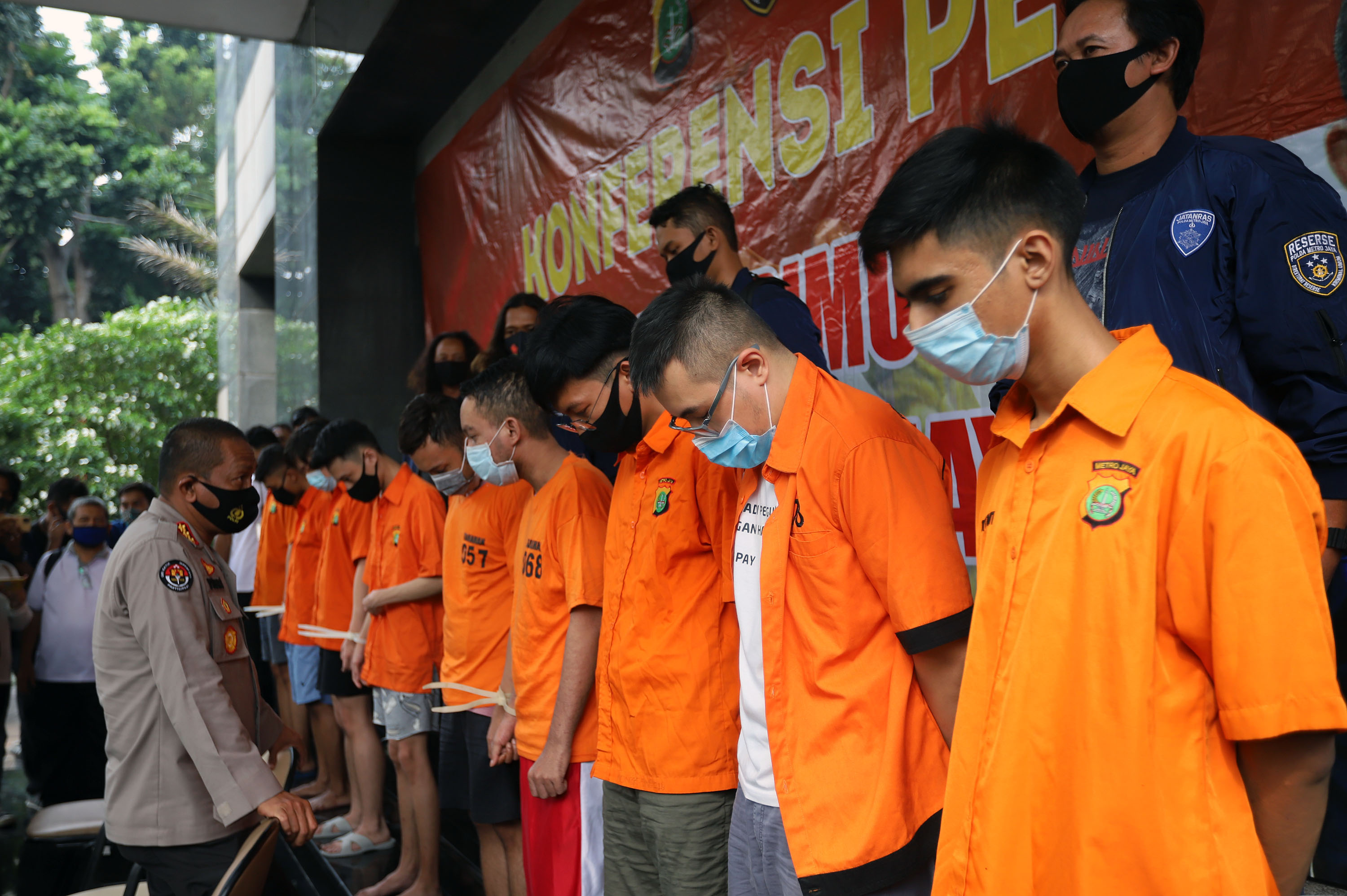 rilis-kasus-pesta-seks-gay_20200902_191041.jpg