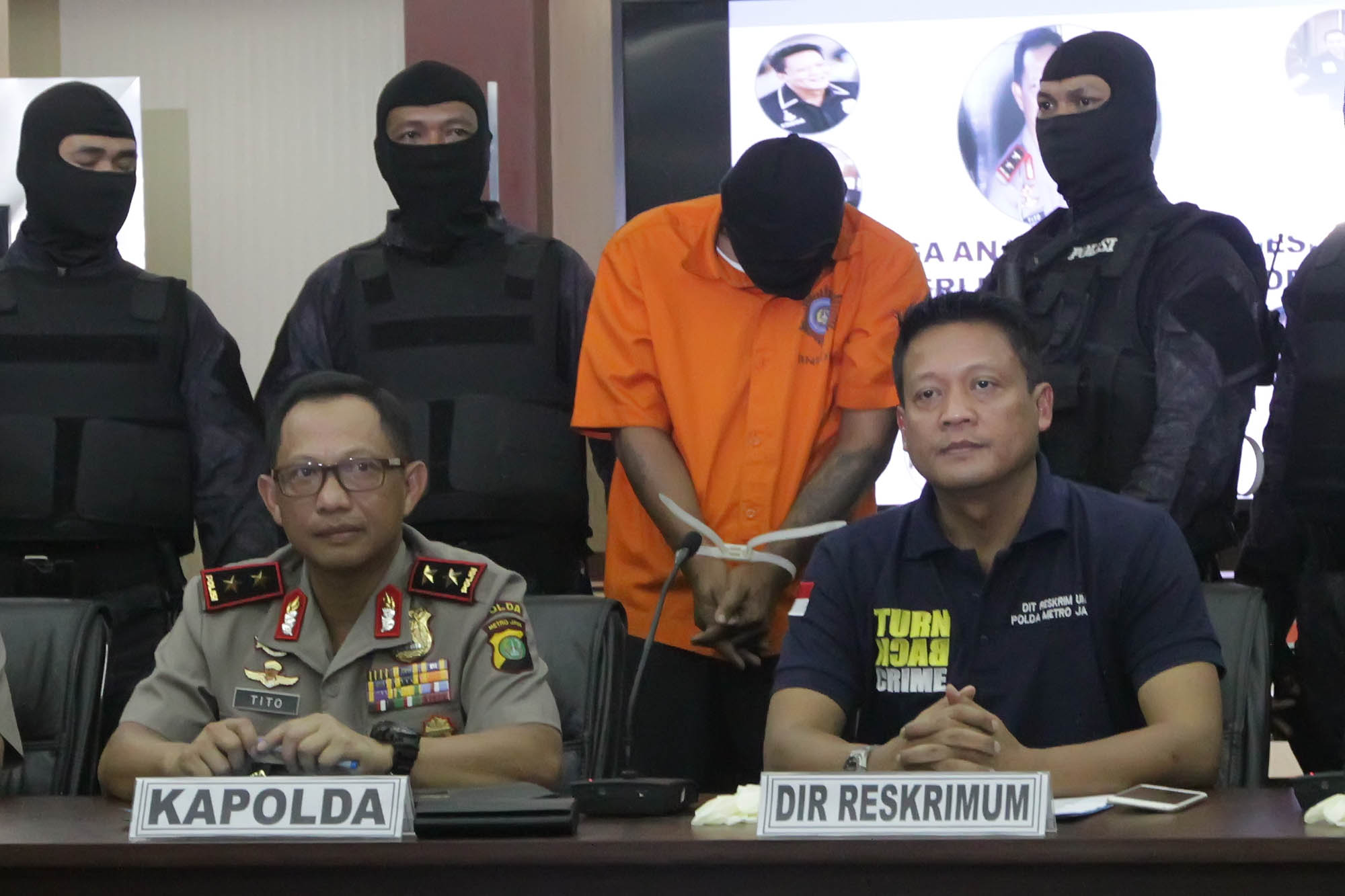 rilis-tersangka-pembunuhan-bocah-dalam-kardus_20151010_205555.jpg