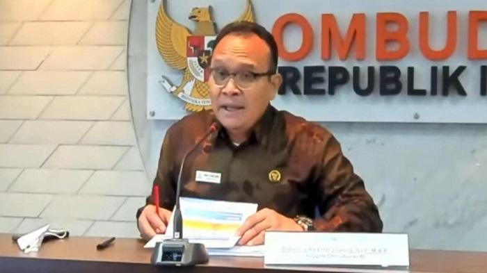 robert-na-endi-jaweng-saat-konferensi-pers-secara-hybrid.jpg