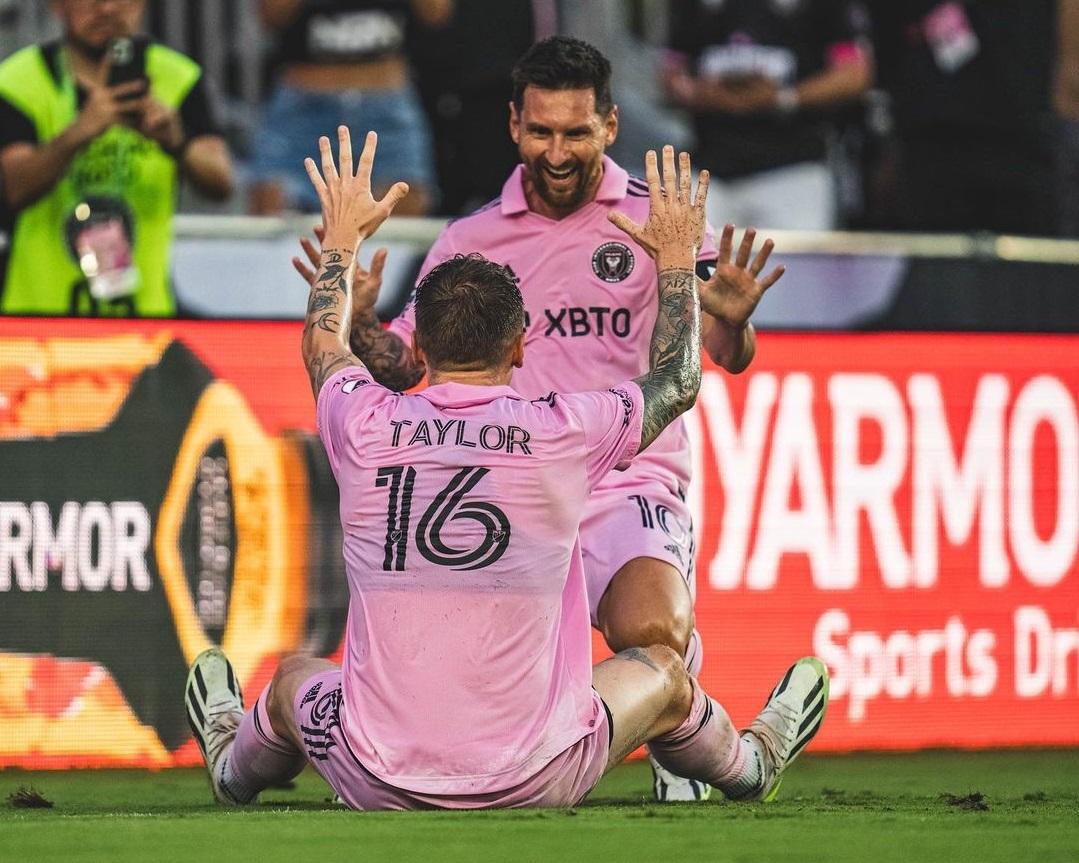 robert-taylor-tandem-messi-di-inter-miami.jpg