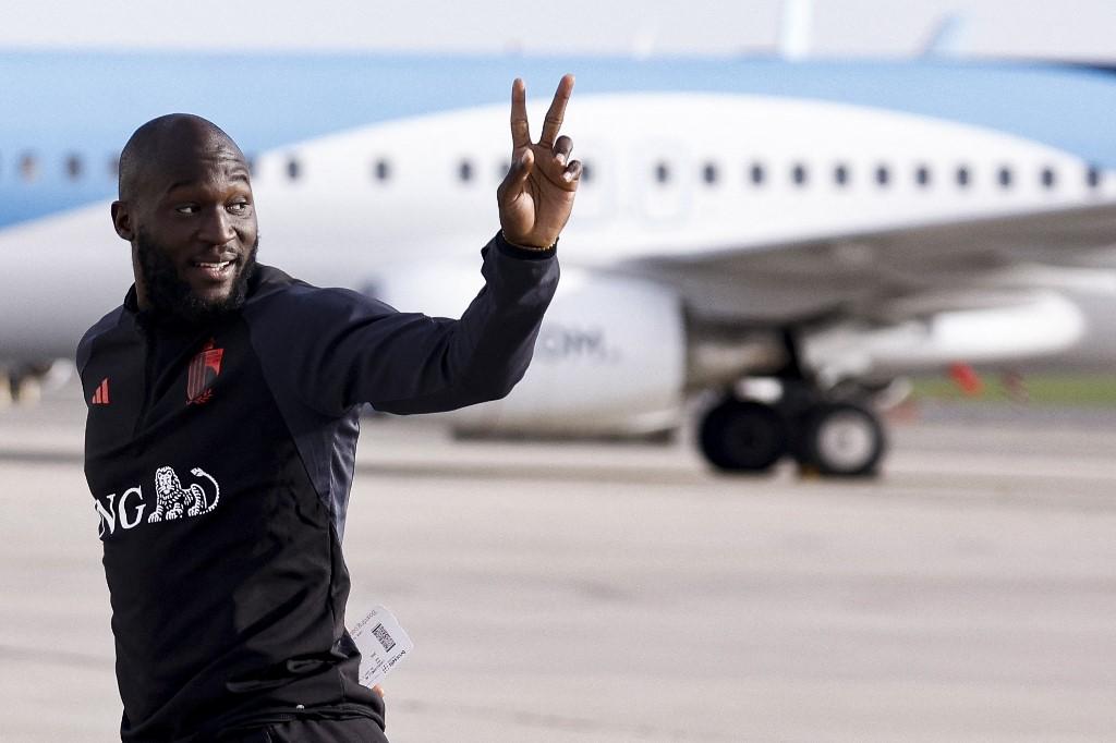 romelu-lukaku-difoto-di-bandara-zaventam.jpg