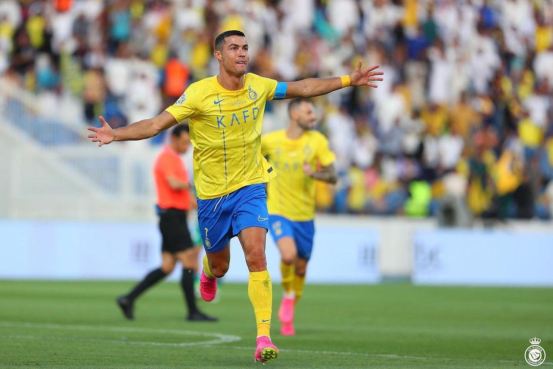 ronaldo-cetak-gol-saat-unggul-3-1-atas-raja-casablanca.jpg