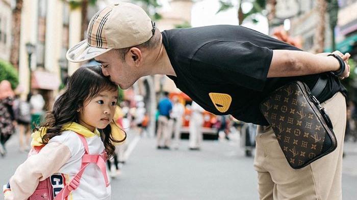 ruben-onsu-dan-thalia-putri-onsu-sweet.jpg