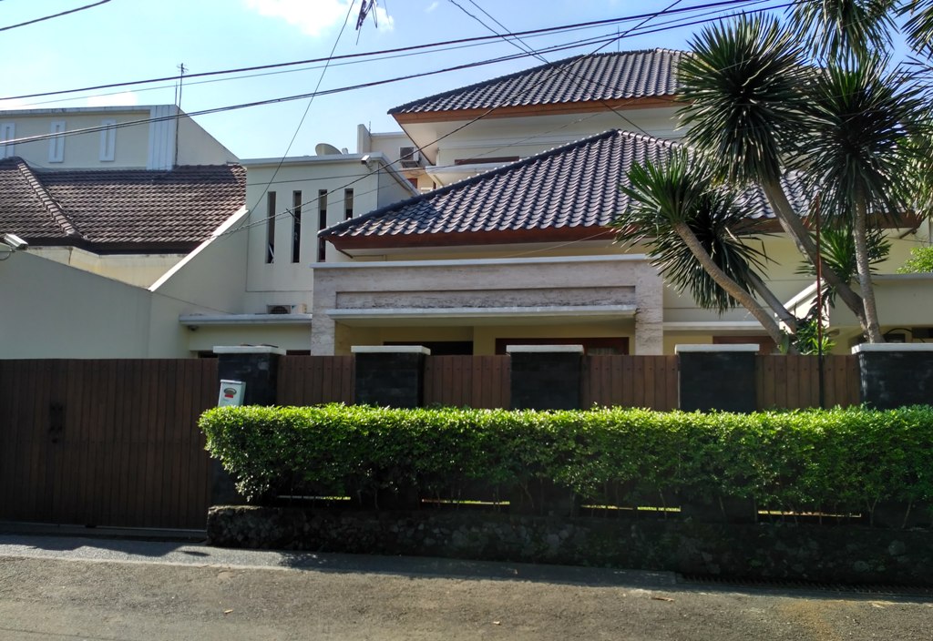 rumah-agus-yudhoyono-di-jalan-cib_20170217_174218.jpg