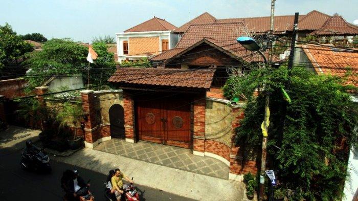 rumah-ketua-partai-ppp-romahurmuziy-1.jpg