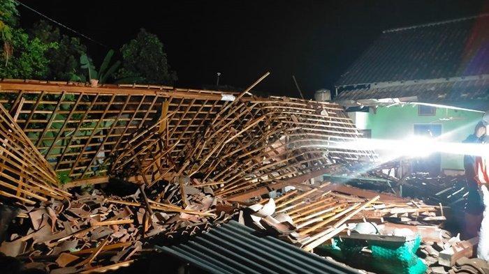 Ledakan Aneh di Pamulang, Tak Ada Api dan Asap, 3 Rumah Hancur, Warga Dengar Suara dari Langit