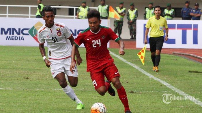 saddil-ramdani-menggiring-bola.jpg