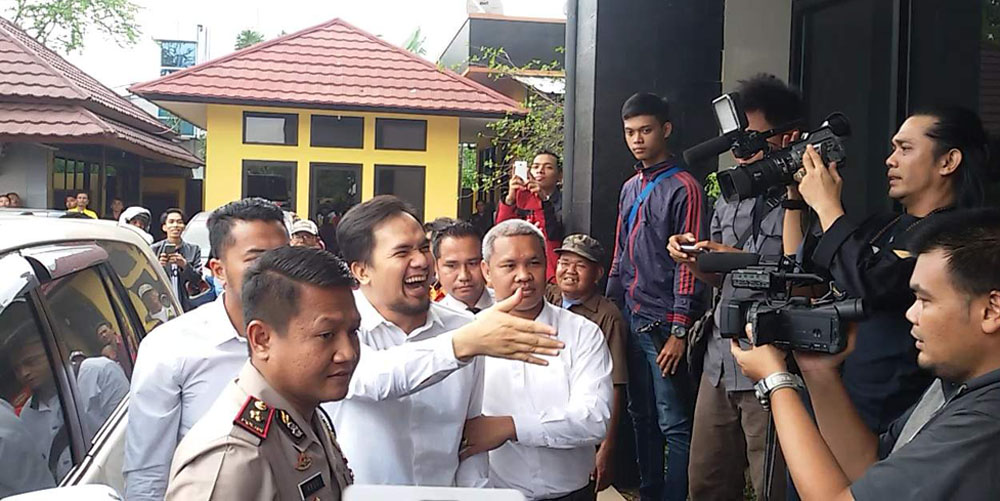 saipul-jamil-di-kejaksaan_20160404_121954.jpg