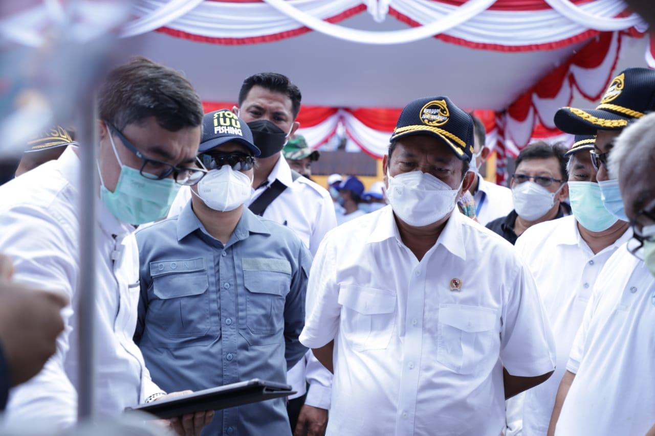 sakti-wahyu-trenggono-pada-kunjungan-kerjanya-di-suak.jpg