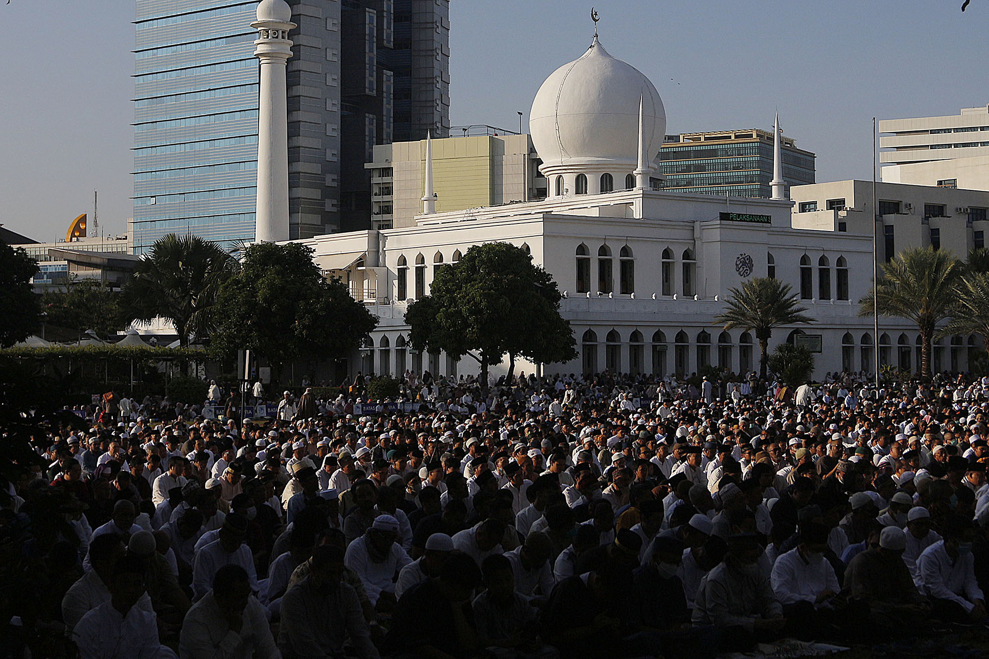 salat-idul-adha-jemaah-muhammadiyah_20230628_121637.jpg