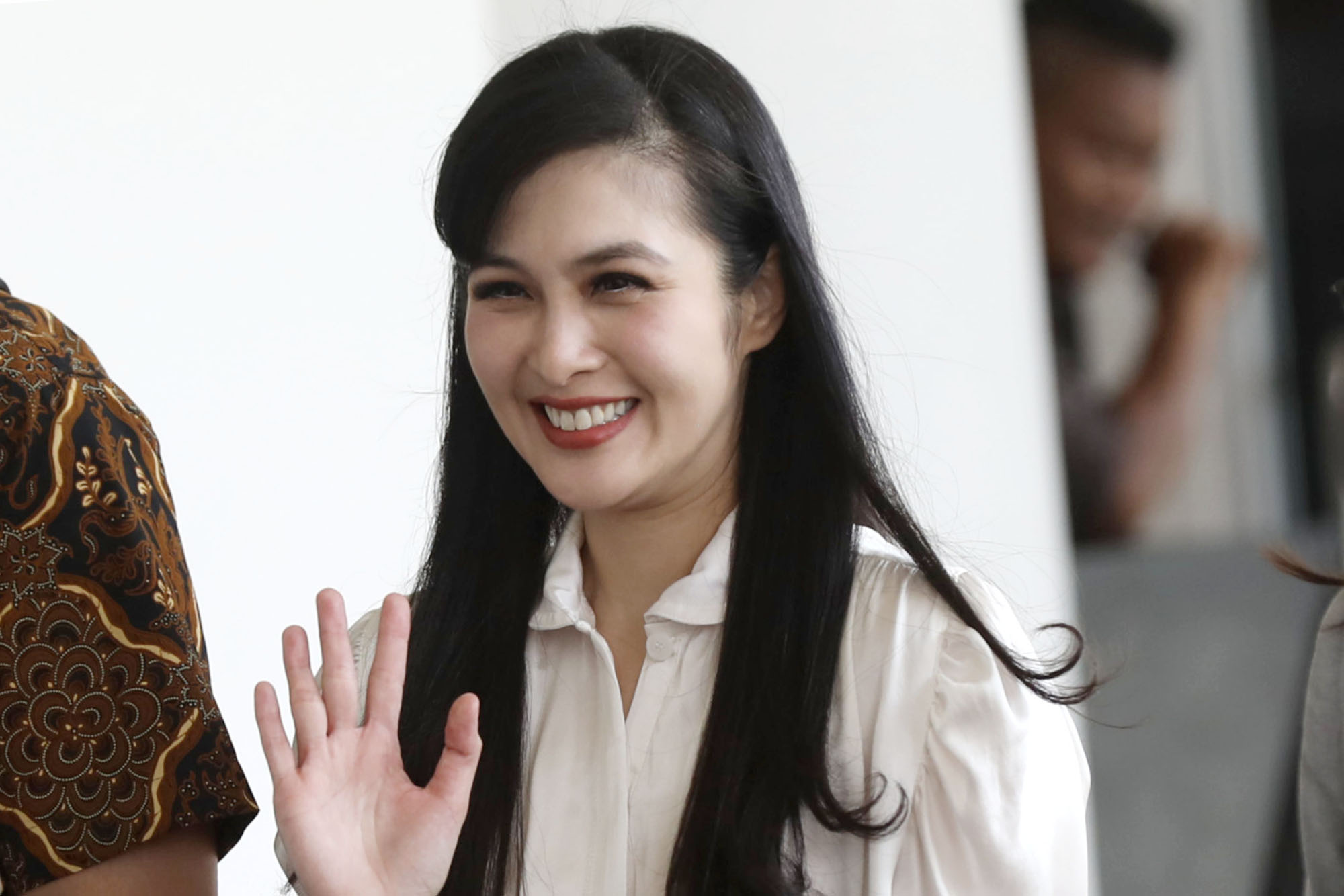 sandra-dewi-diperiksa-kejagung_20240404_134713.jpg