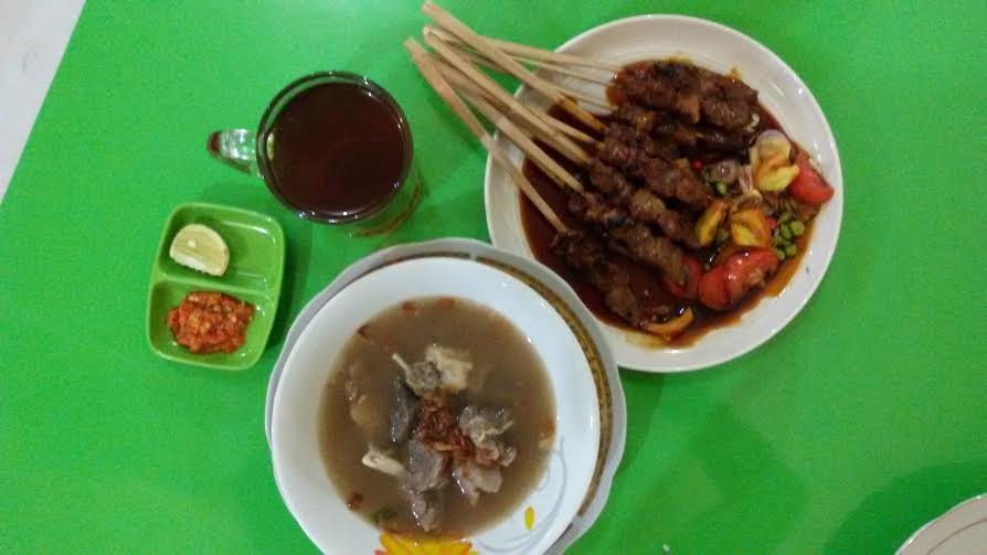 sate-kambing-kedai-879-samarinda_20160318_203717.jpg