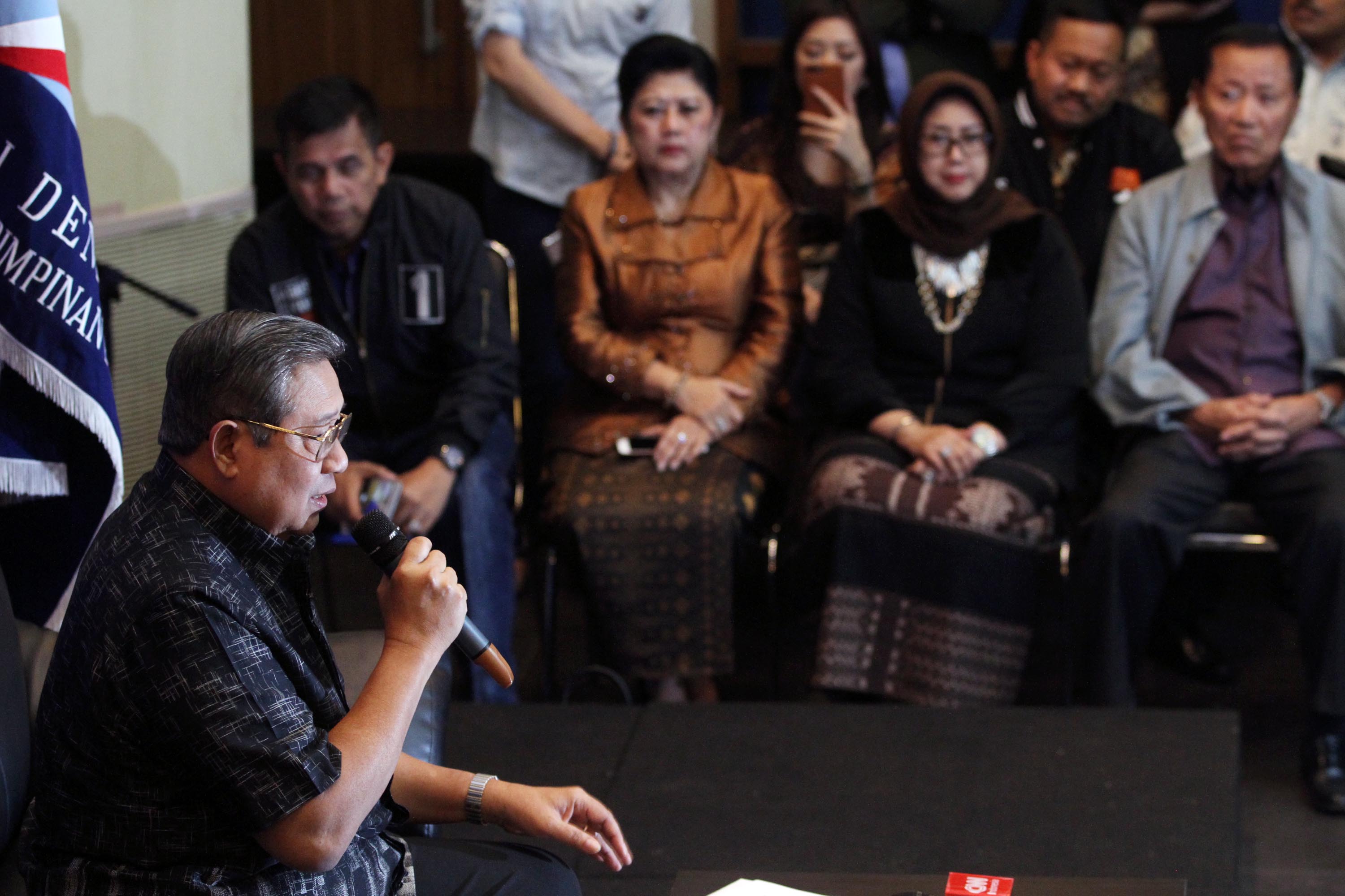 sby-klarifikasi-terkait-percakapan-telepon-dengan-ketua-mui_20170201_182946.jpg